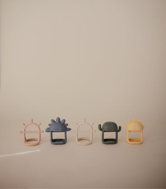 MUSHIE No Drop Teether