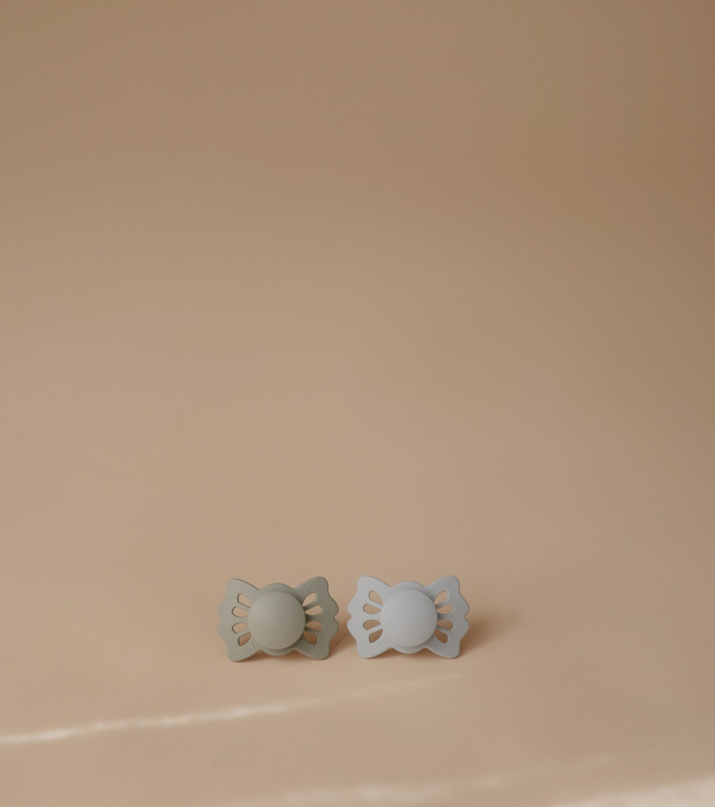FRIGG Lucky Symmetrical Medical Grade Silicone Pacifier (Single Pack)