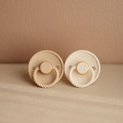 FRIGG Rope Natural Rubber Baby Pacifier (Single Pack)