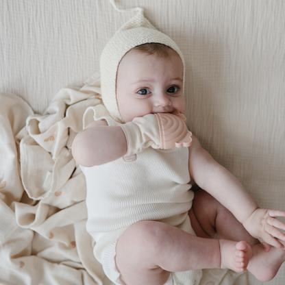 MUSHIE Teething Mitten
