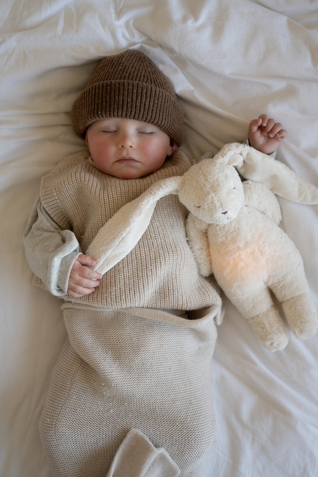Moonie | Organic Humming Bunny Sand | Baby Sleep Aid with Smart Cry Detector