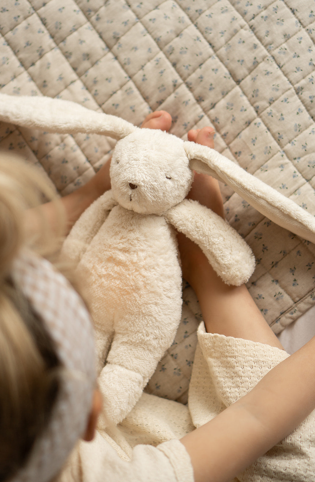 Moonie | Organic Humming Bunny Sand | Baby Sleep Aid with Smart Cry Detector