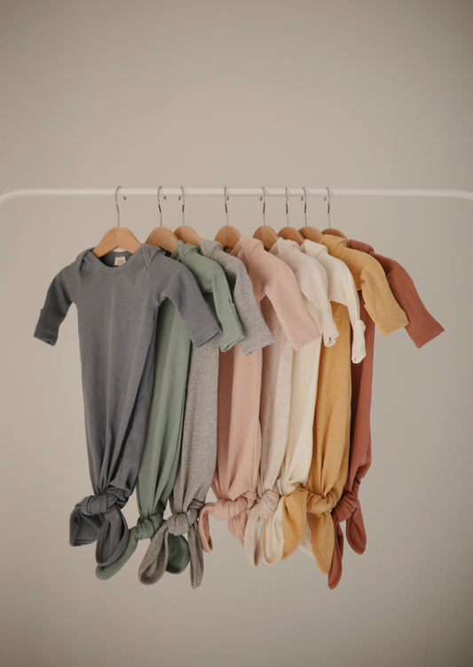MUSHIE Clothing Ribbed Knotted Baby Gown