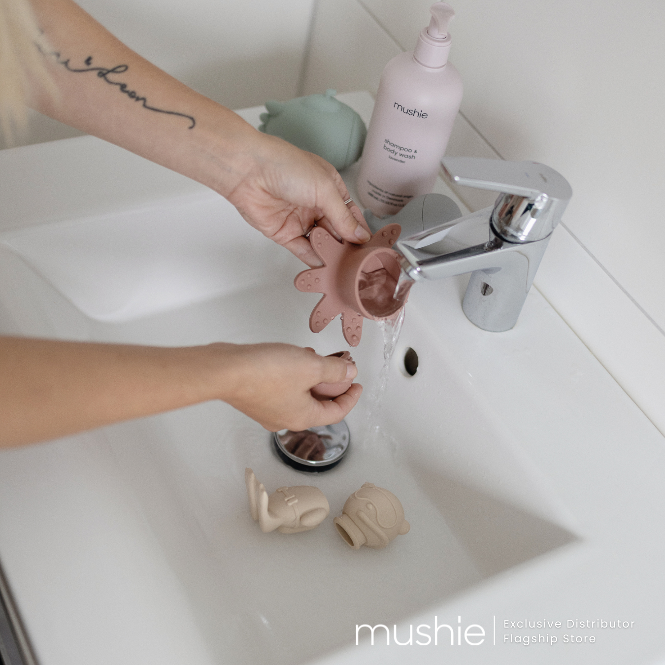MUSHIE Bath Toy Play Set