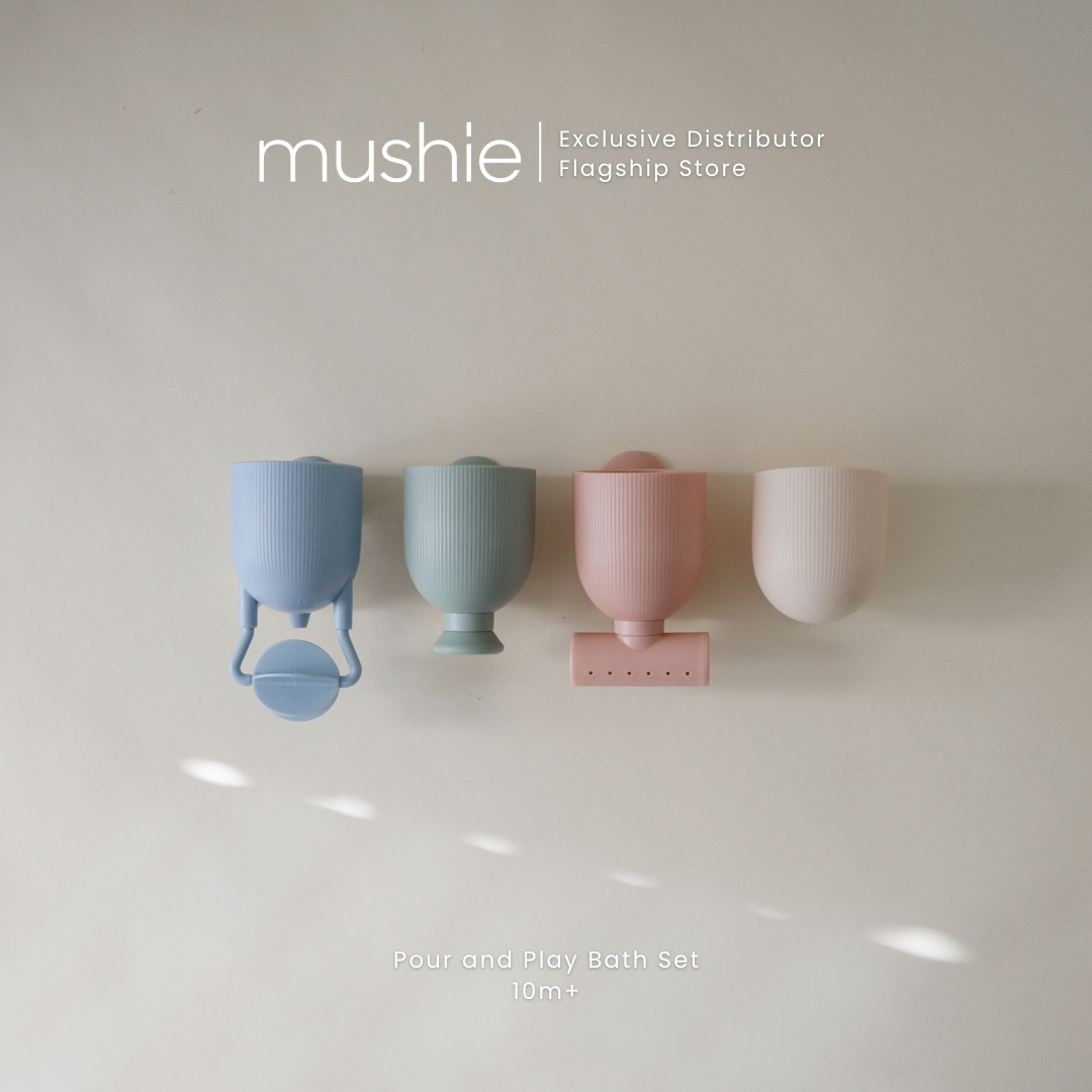 MUSHIE Pour and Play Bath Set