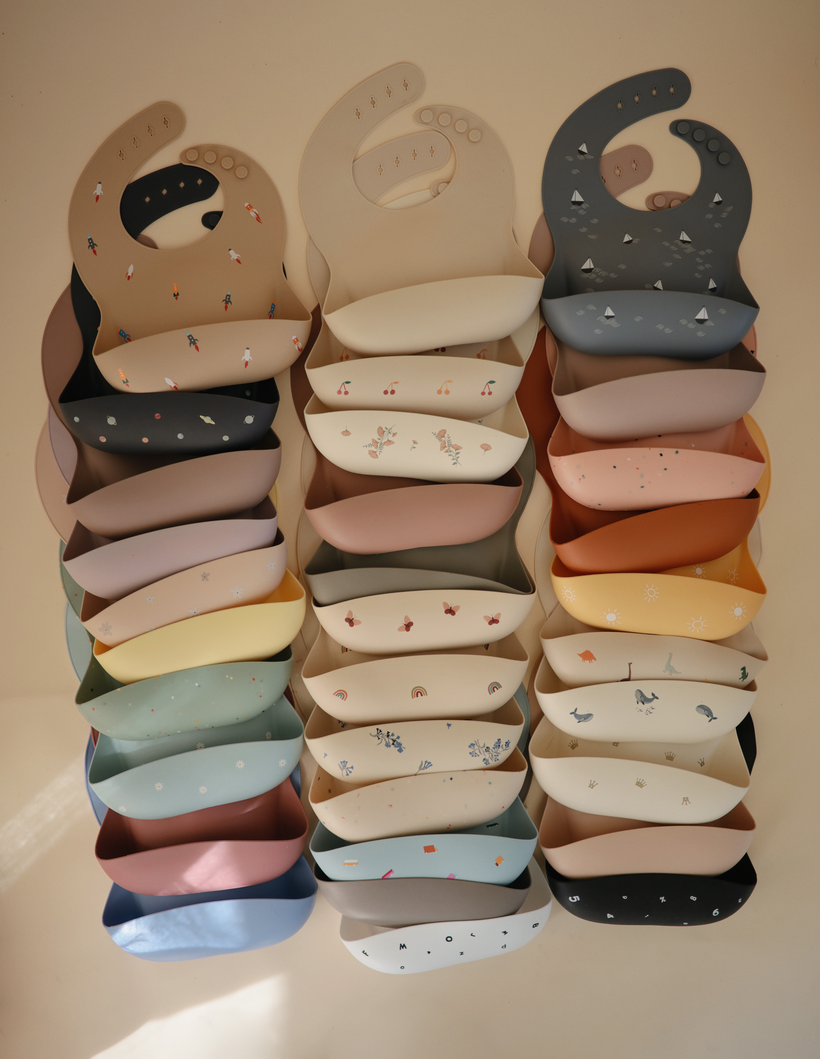 MUSHIE Silicone Baby Bib