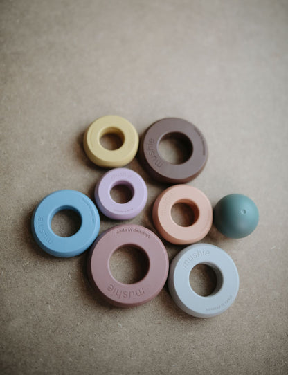 MUSHIE Stacking Rings Ringtower Toy