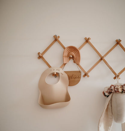 MUSHIE Silicone Baby Bib