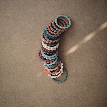 MUSHIE Flower Teether Bracelet