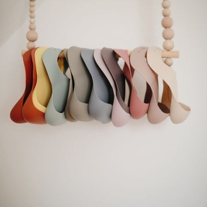 MUSHIE Silicone Baby Bib
