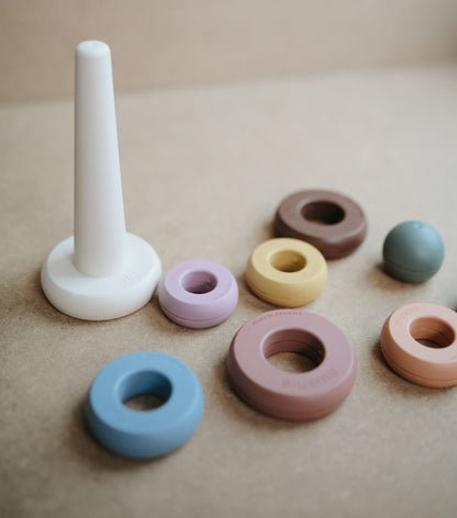 MUSHIE Stacking Rings Ringtower Toy