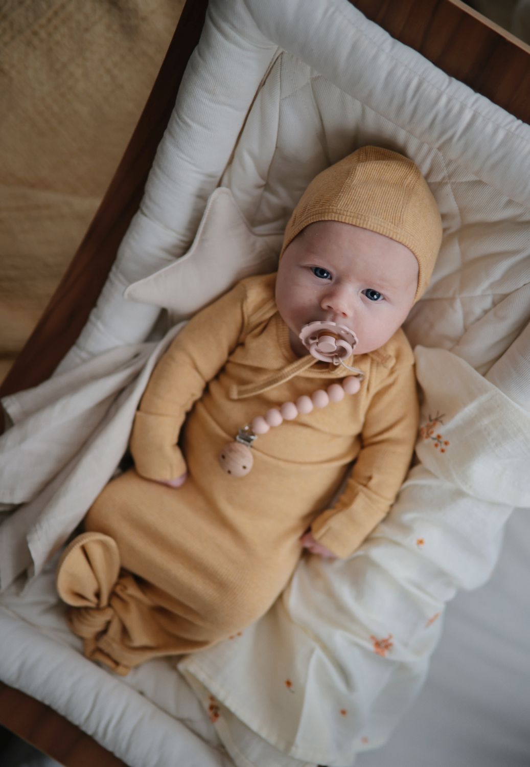 MUSHIE Clothing Ribbed Knotted Baby Gown