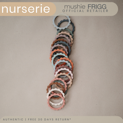 MUSHIE Flower Teether Bracelet