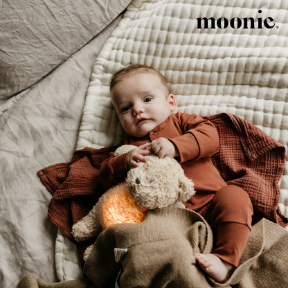 Moonie Organic Humming Bear Sand Baby Sleep Aid with Smart Cry Detector