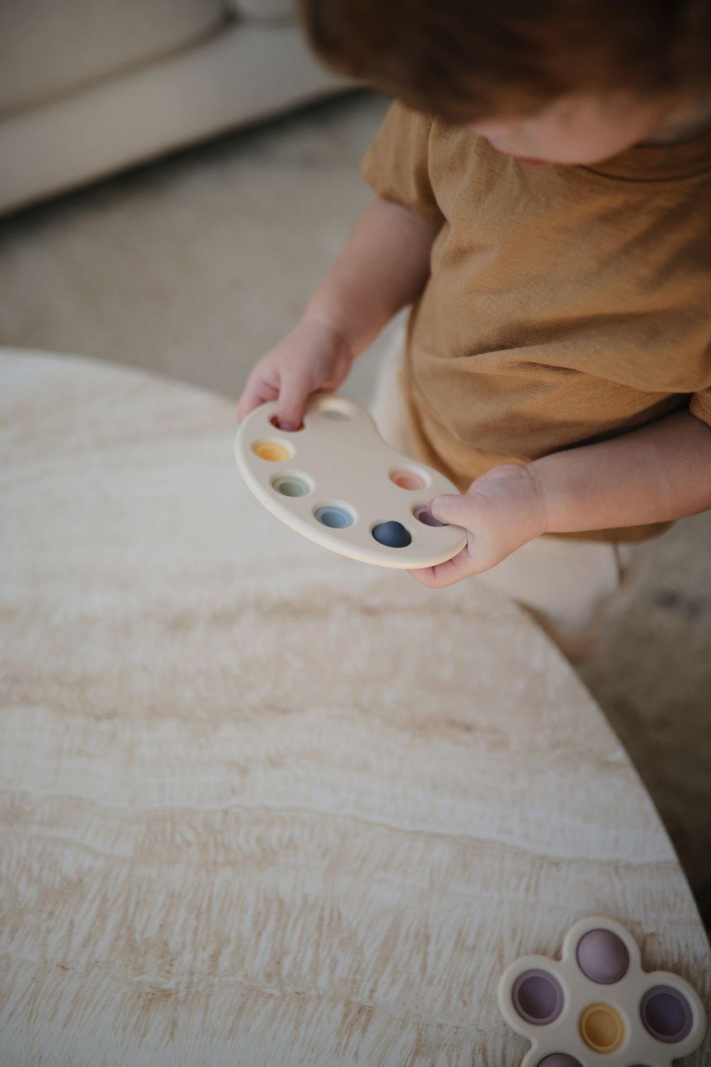 MUSHIE Paint Palette Press Toy